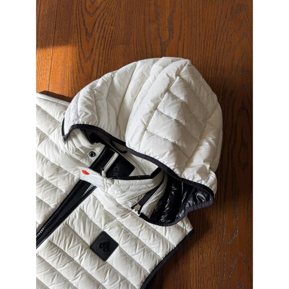 Moose Knuckles | White Puffer Vest - Picture 11 of 11